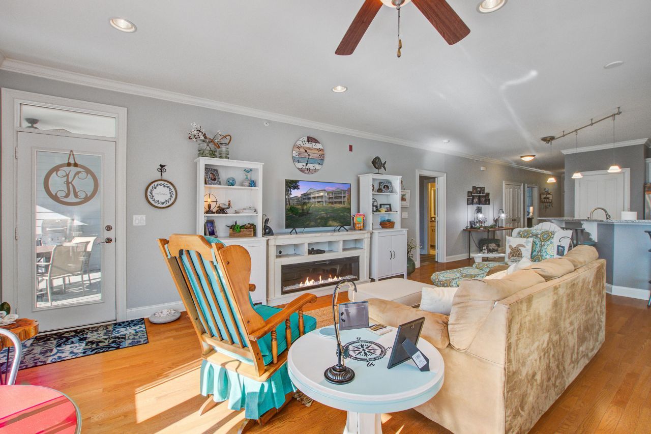 1222 Bridgeview Lane Photo 6