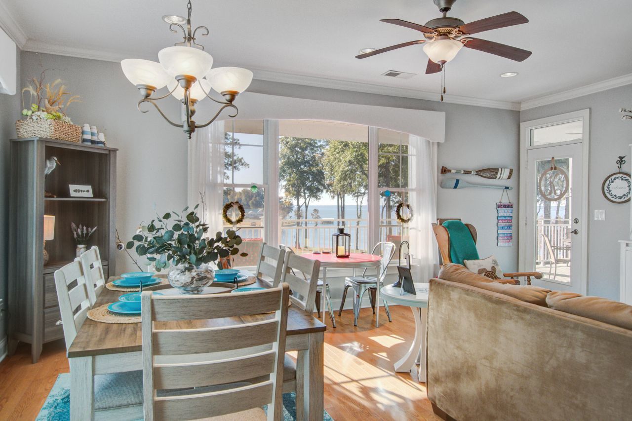 1222 Bridgeview Lane Photo 9