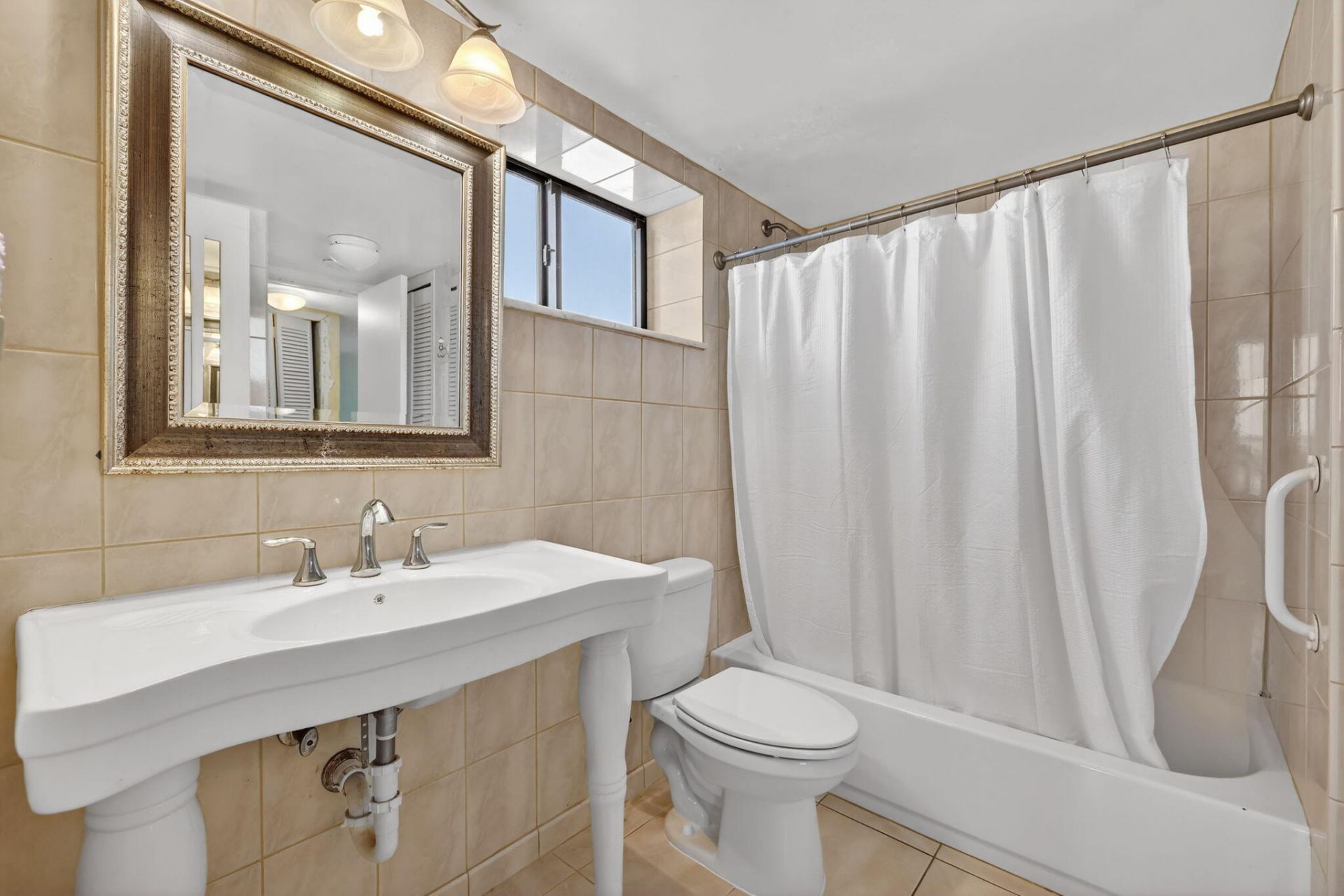 355 S Ocean Drive, Unit F-405, Fort Pierce, FL 34949 Photo