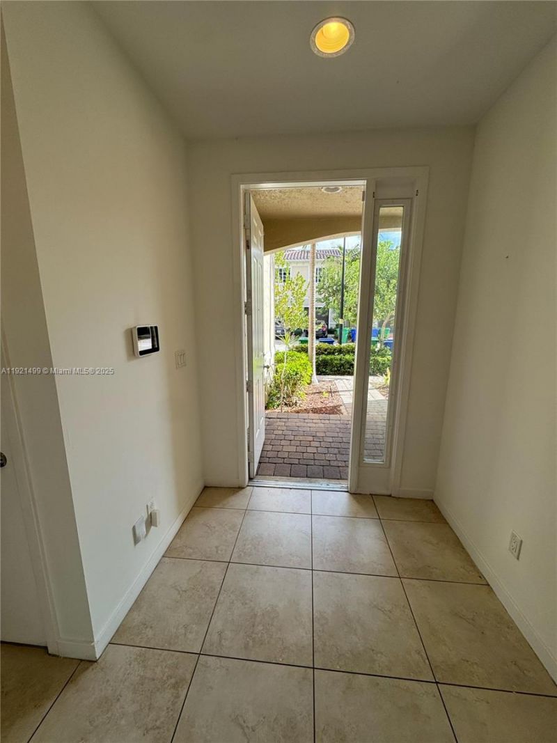 2664 SW 81st Ter, Unit 2666, Miramar, FL 33025 Photo