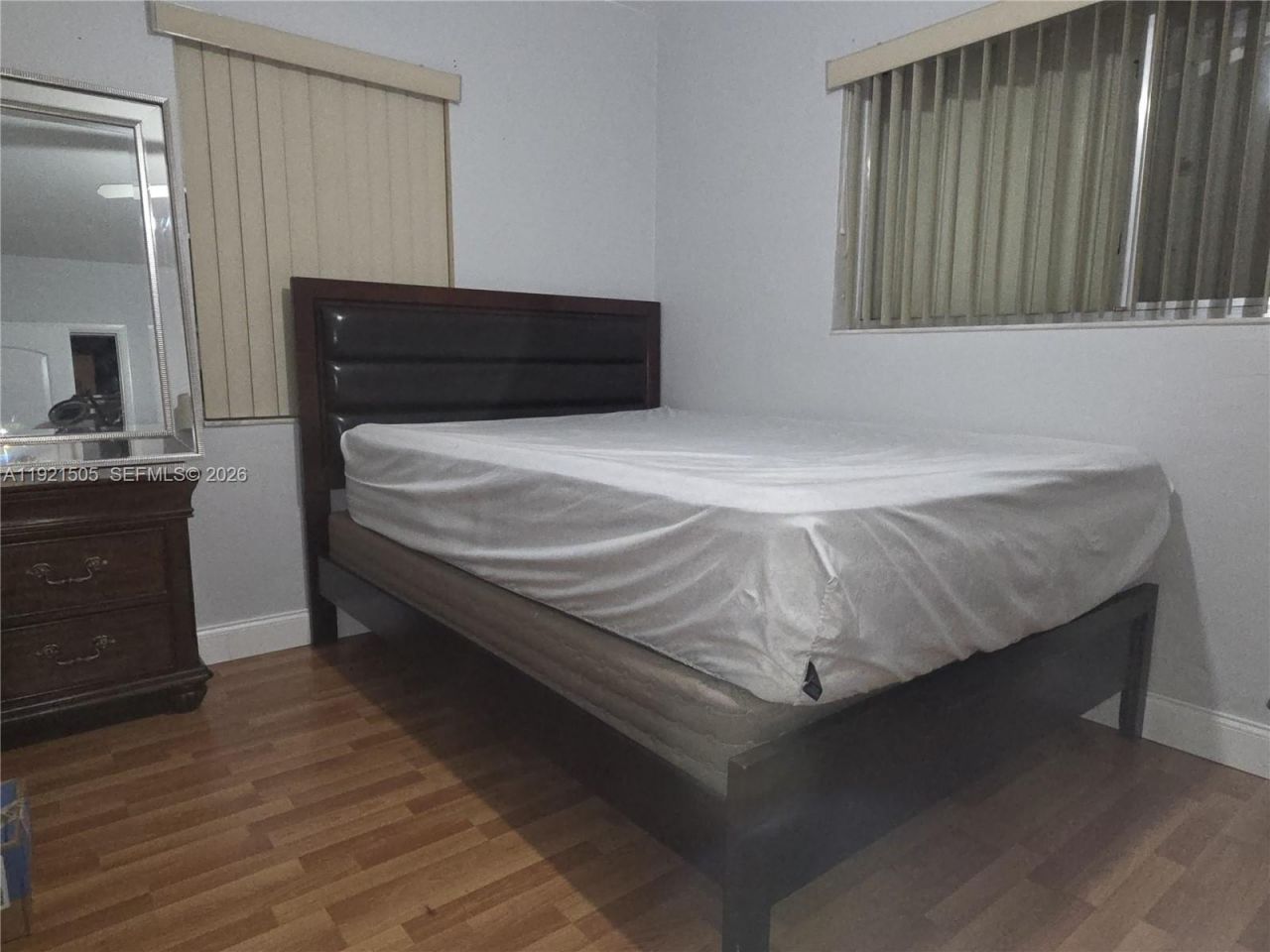 561 NW 190th St, Miami Gardens, FL 33169 Photo