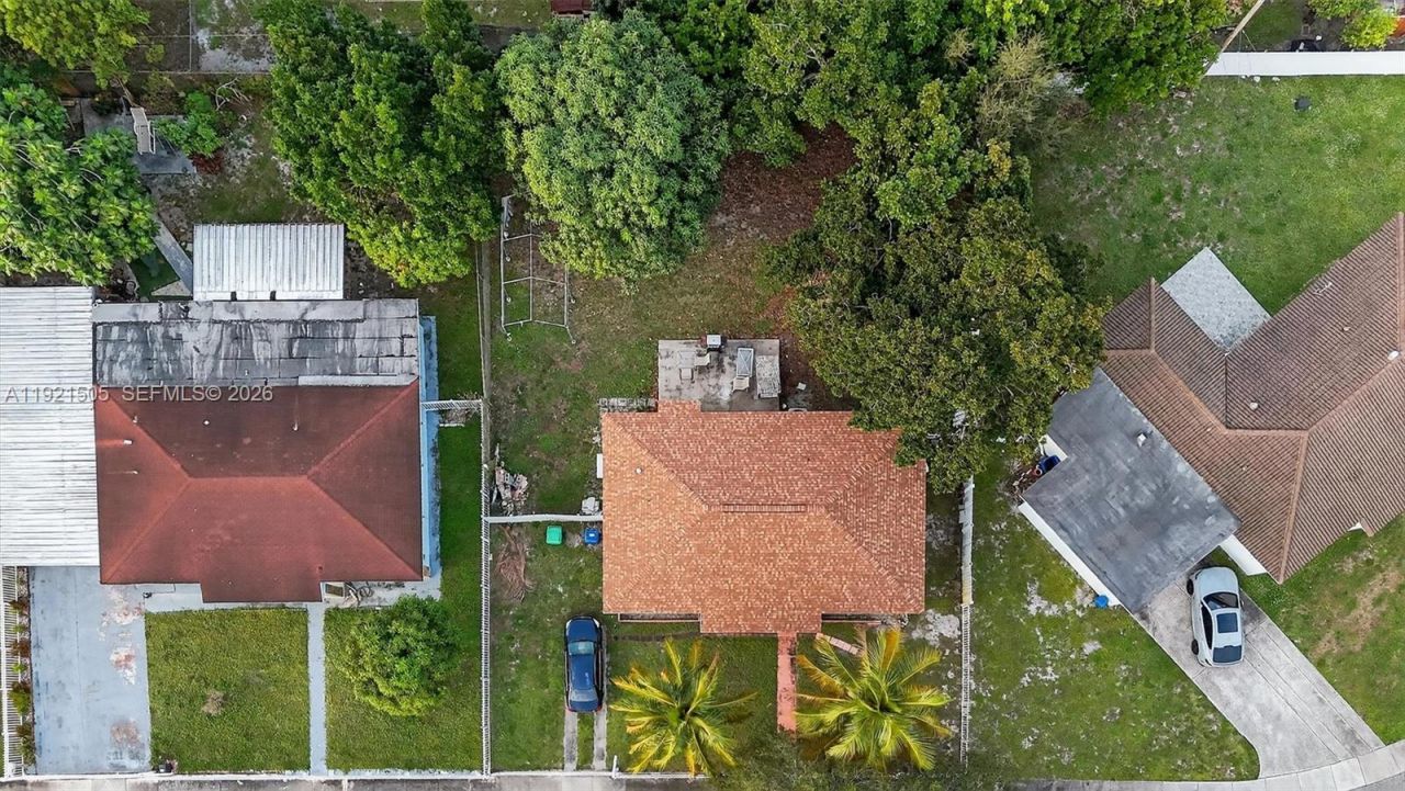 561 NW 190th St, Miami Gardens, FL 33169 Photo