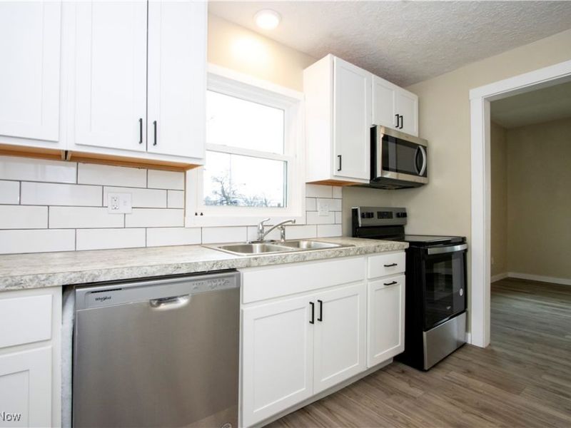 27 S State Street, Rittman, OH 44270 Photo 6