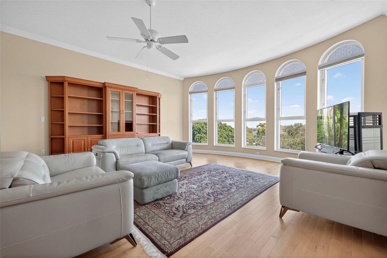 288 Beach Drive Ne, Unit 4B, Saint Petersburg, FL 33701 Photo