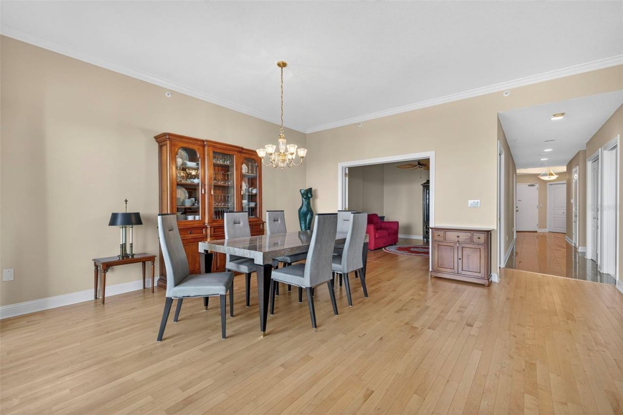 288 Beach Drive Ne, Unit 4B, Saint Petersburg, FL 33701 Photo