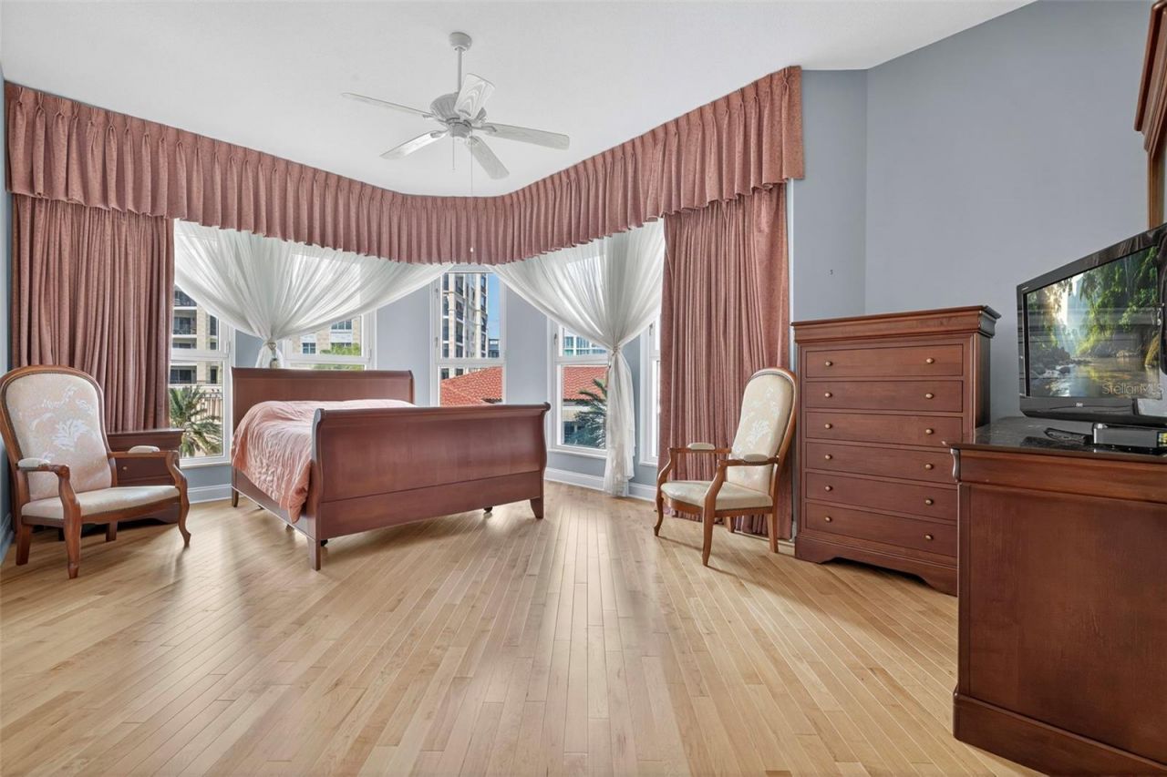 288 Beach Drive Ne, Unit 4B, Saint Petersburg, FL 33701 Photo