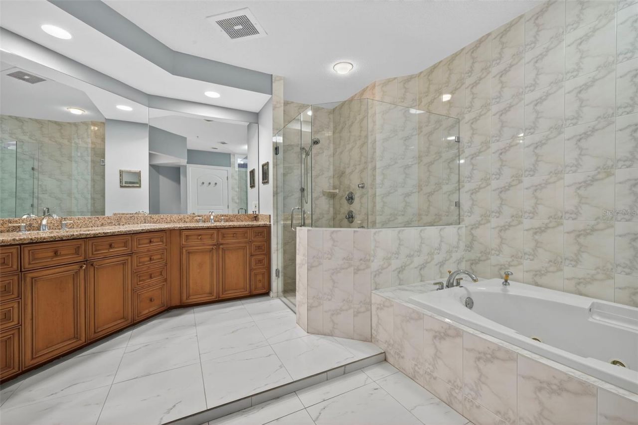 288 Beach Drive Ne, Unit 4B, Saint Petersburg, FL 33701 Photo