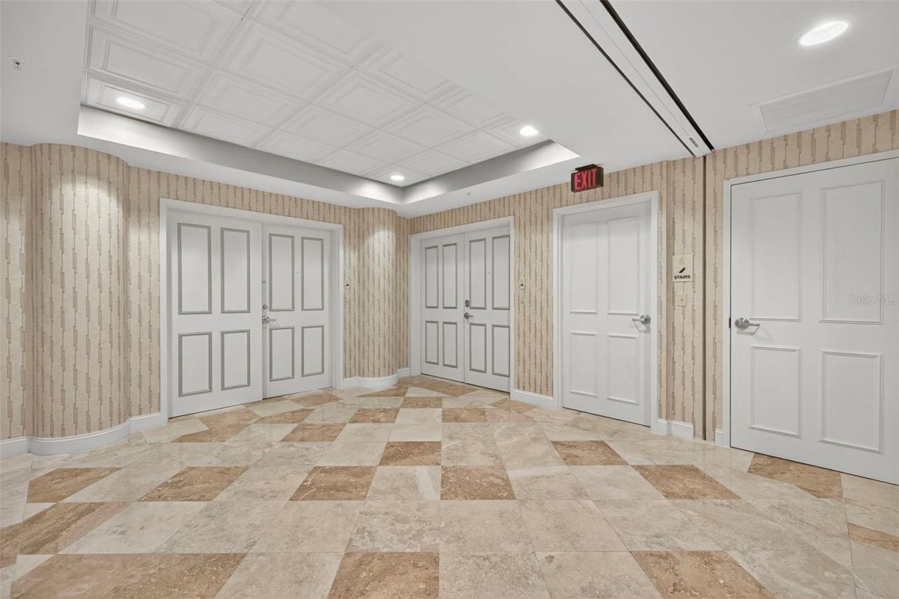 288 Beach Drive Ne, Unit 4B, Saint Petersburg, FL 33701 Photo