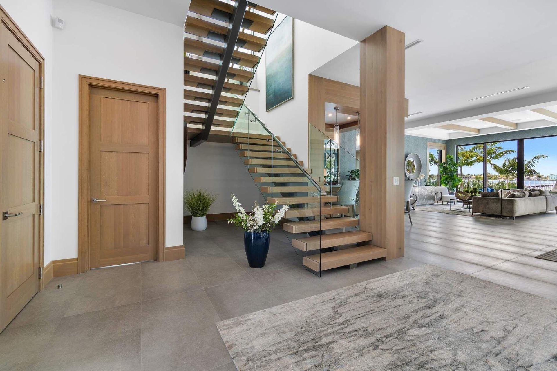 807 N Atlantic Drive, Lantana, FL 33462 Photo