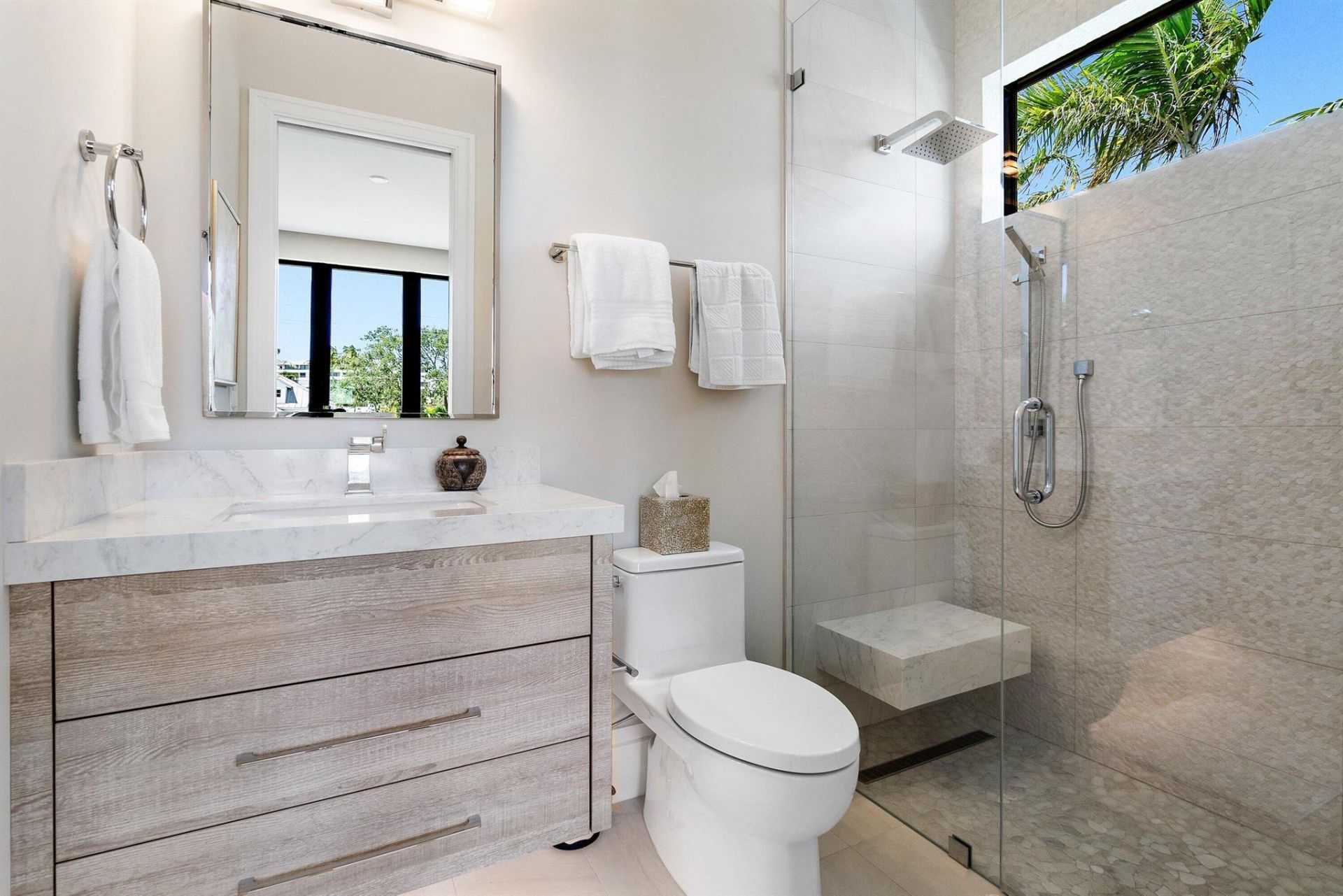 807 N Atlantic Drive, Lantana, FL 33462 Photo