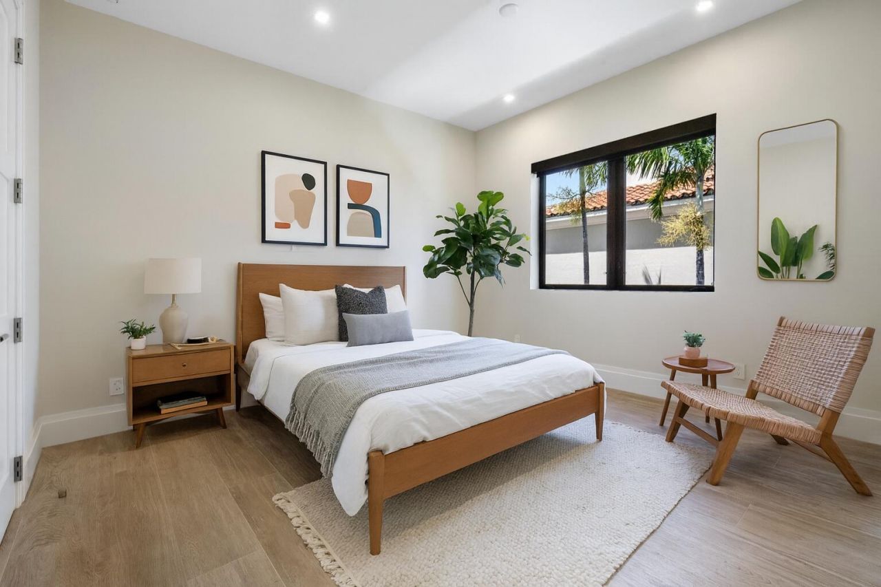 807 N Atlantic Drive, Lantana, FL 33462 Photo