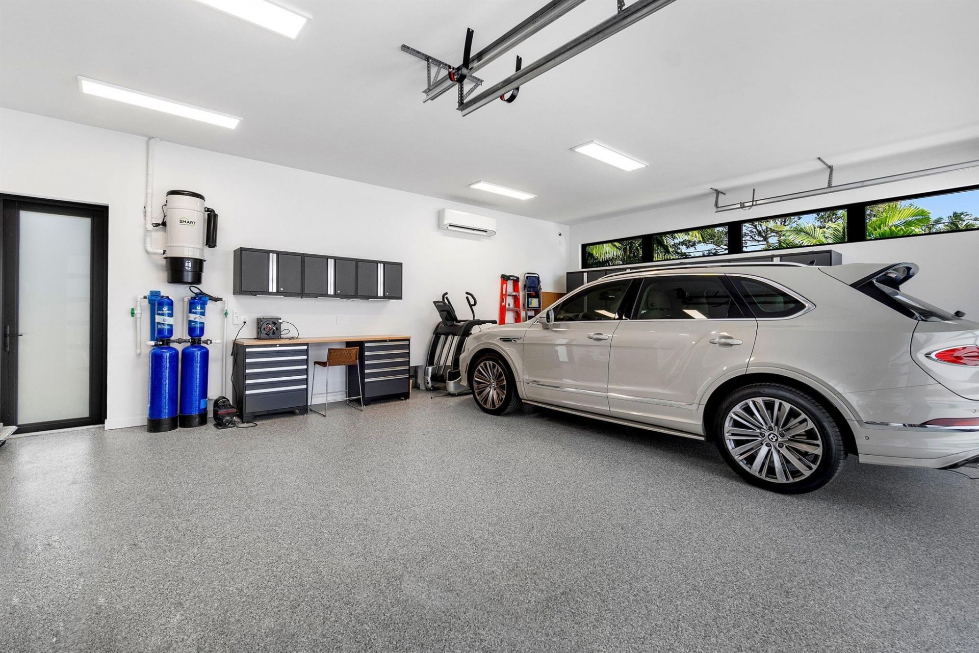 807 N Atlantic Drive, Lantana, FL 33462 Photo