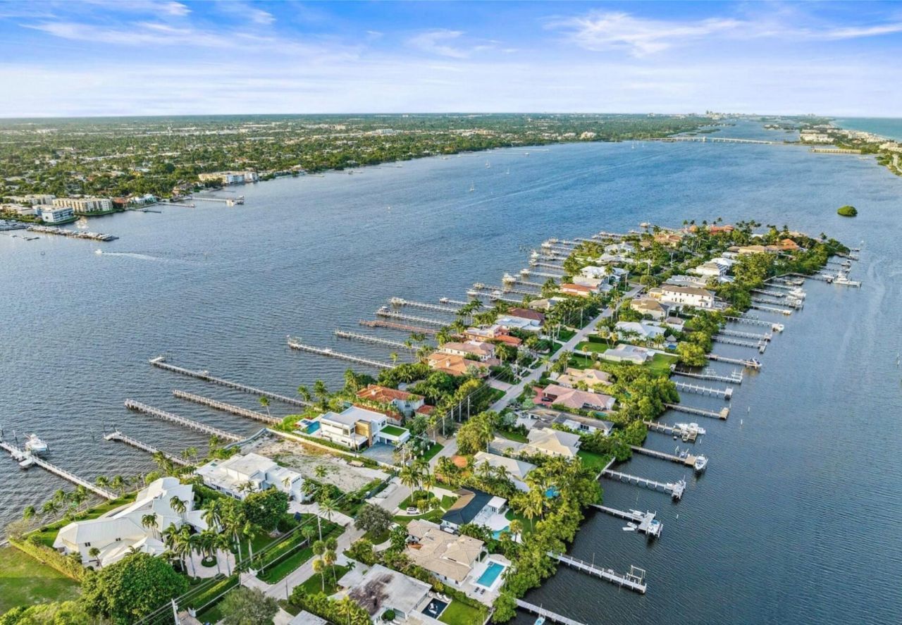 807 N Atlantic Drive, Lantana, FL 33462 Photo