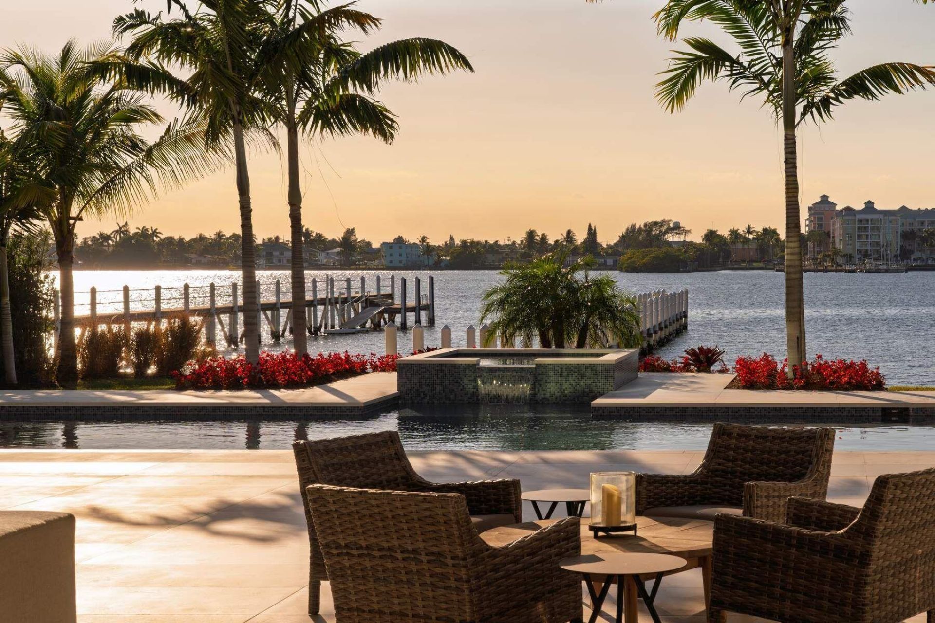 807 N Atlantic Drive, Lantana, FL 33462 Photo