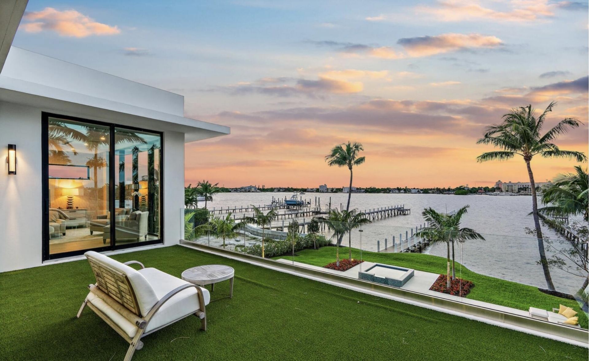 807 N Atlantic Drive, Lantana, FL 33462 Photo