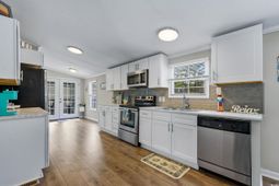 3136 Lyndon Dr. photo 4