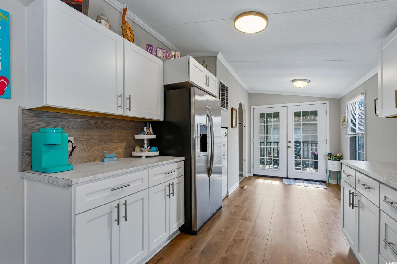 3136 Lyndon Dr. Photo 6