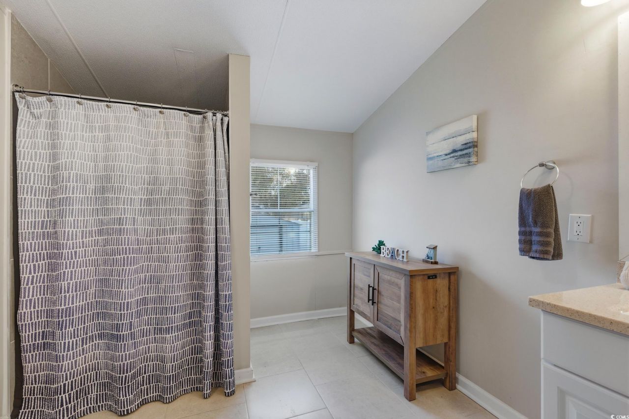 3136 Lyndon Dr. Photo 9