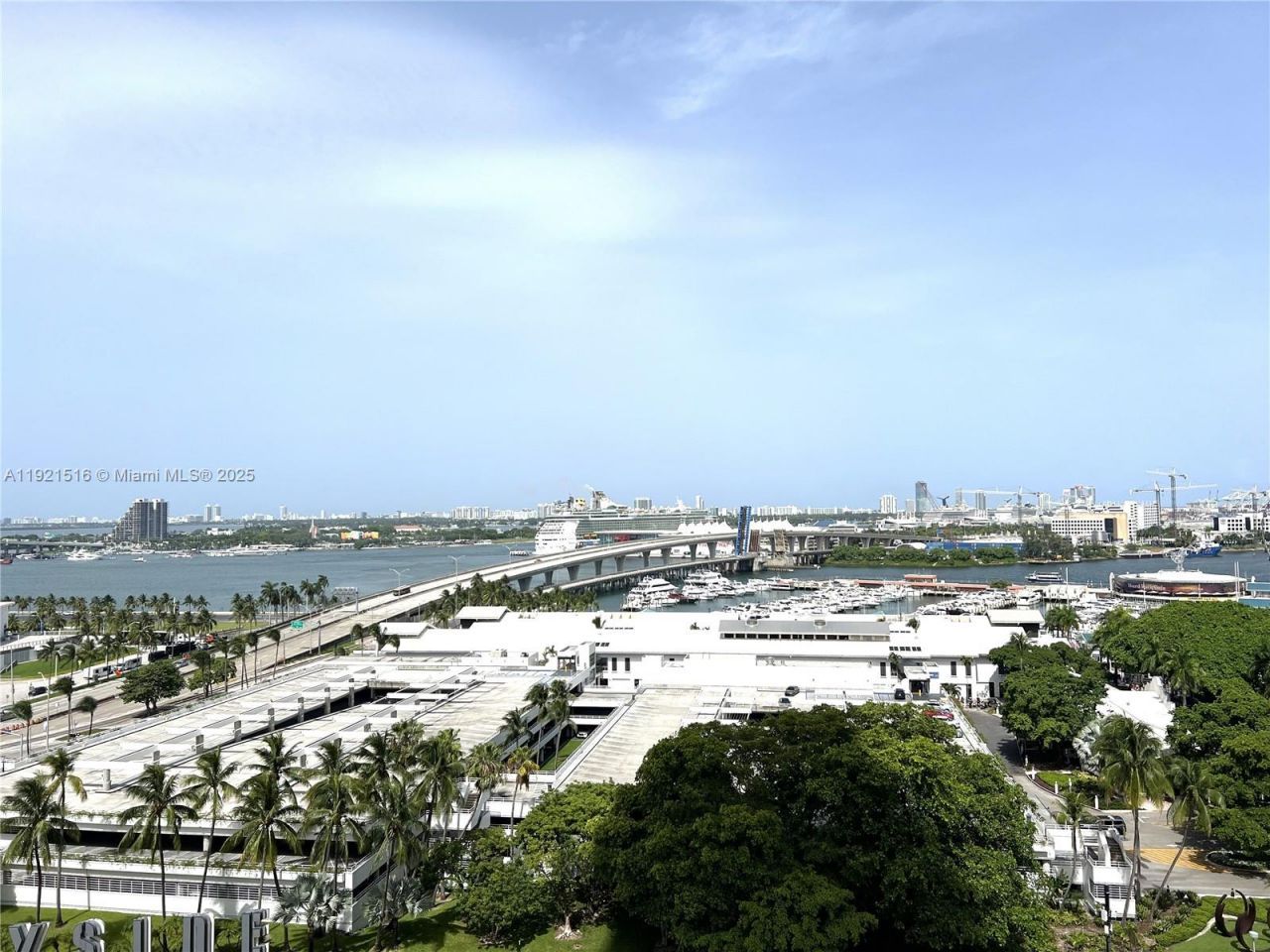 398 NE 5th St, Unit 2215, Miami, FL 33132 Photo