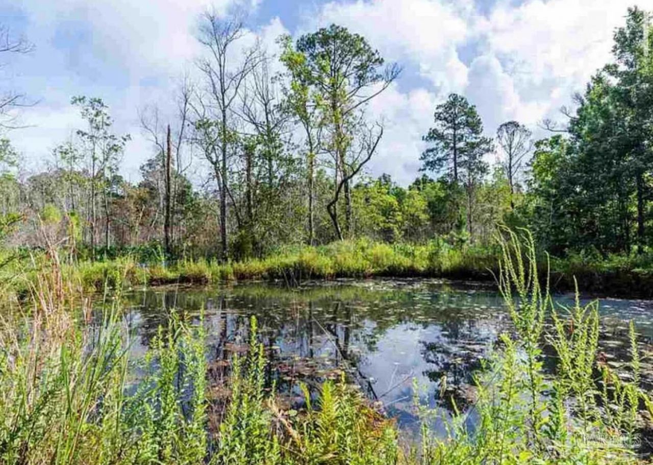 7140 N Blue Angel Pkwy, Pensacola, FL 32526 Main Photo
