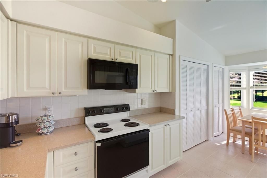 7360 Glenmoor Ln, Unit 4306, Naples, FL 34104 Photo