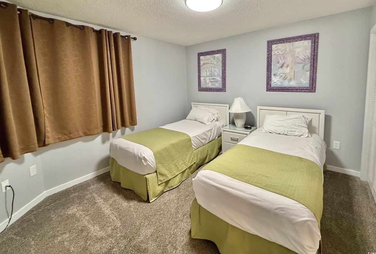 410 Melrose Pl. Photo 32