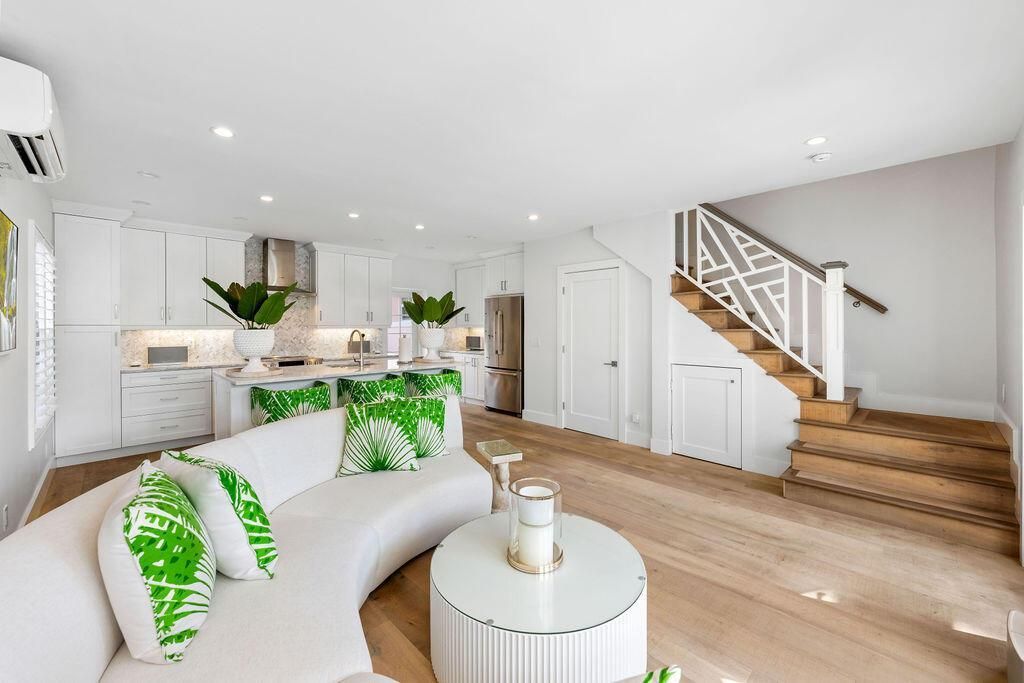 173 Peruvian Avenue, Unit 5, Palm Beach, FL 33480 Photo