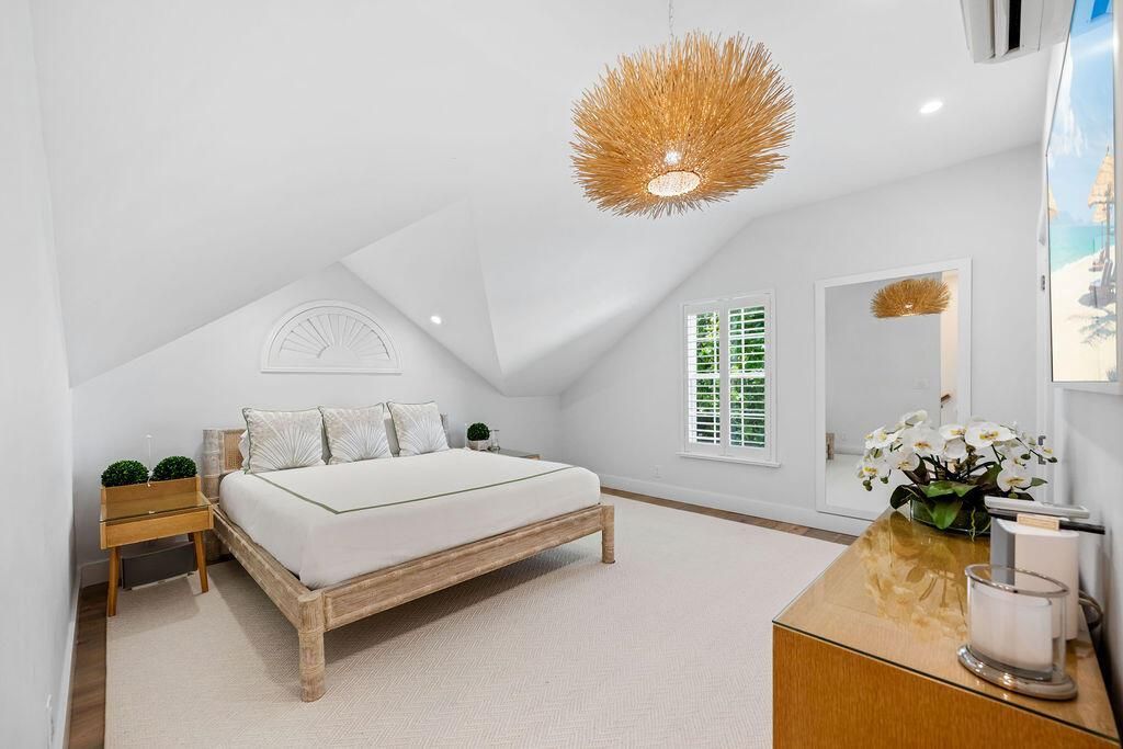 173 Peruvian Avenue, Unit 5, Palm Beach, FL 33480 Photo