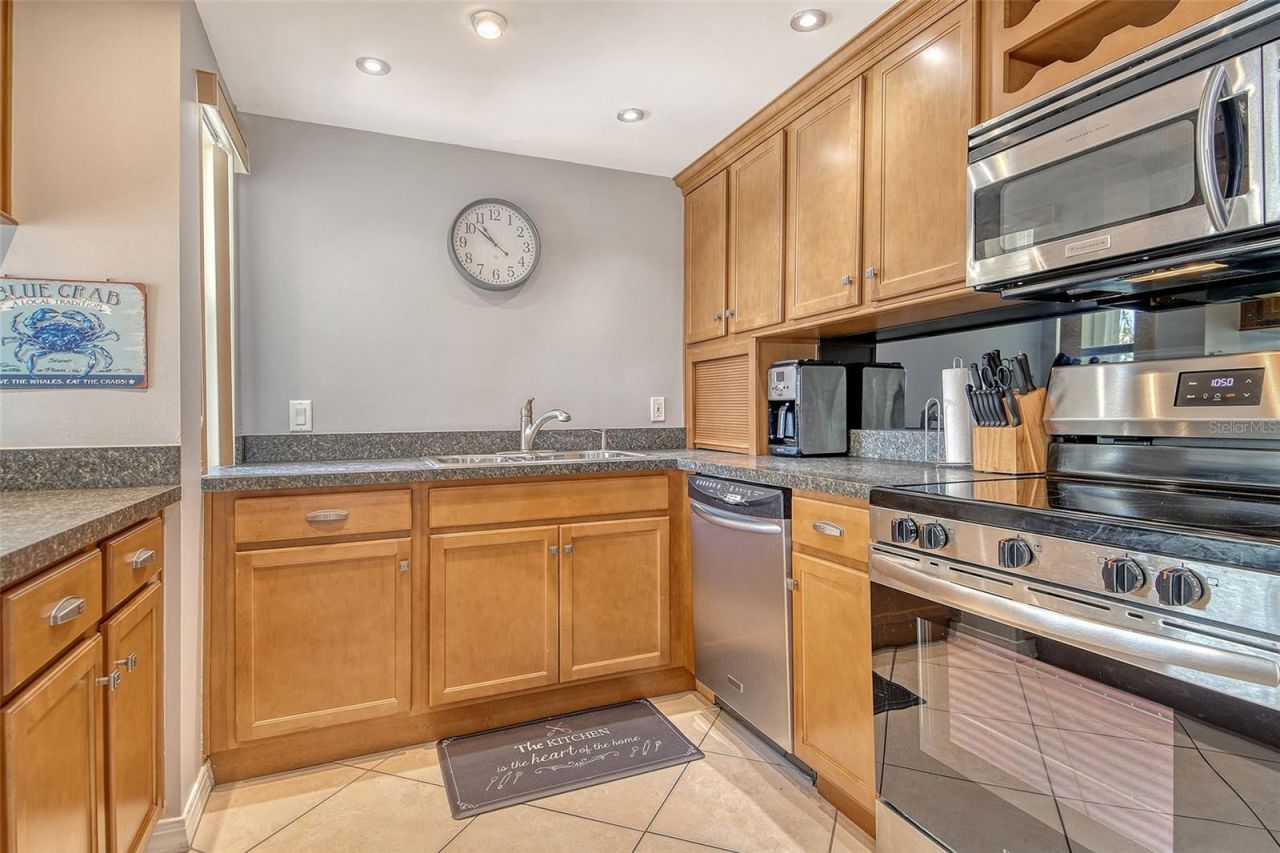 6157 Midnight Pass Road, Unit G22, Sarasota, FL 34242 Photo