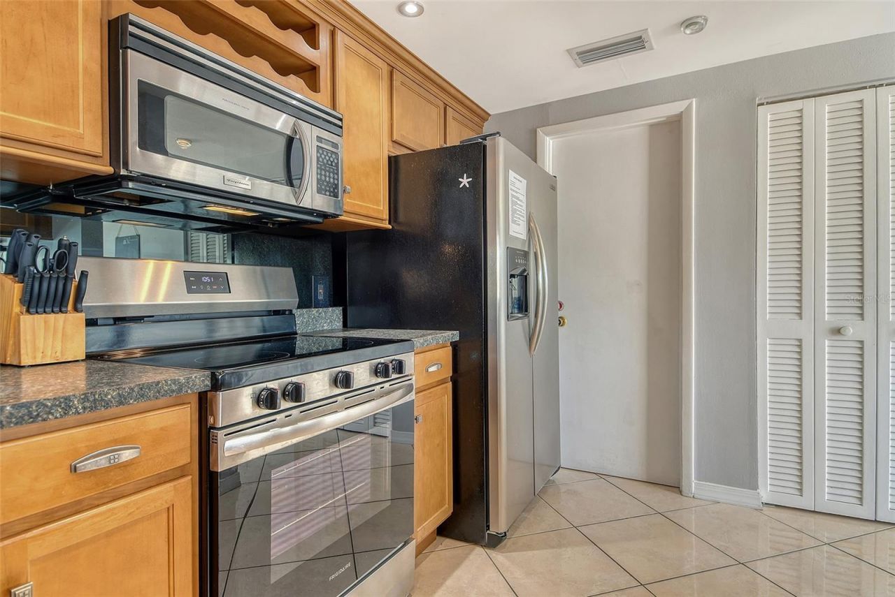 6157 Midnight Pass Road, Unit G22, Sarasota, FL 34242 Photo