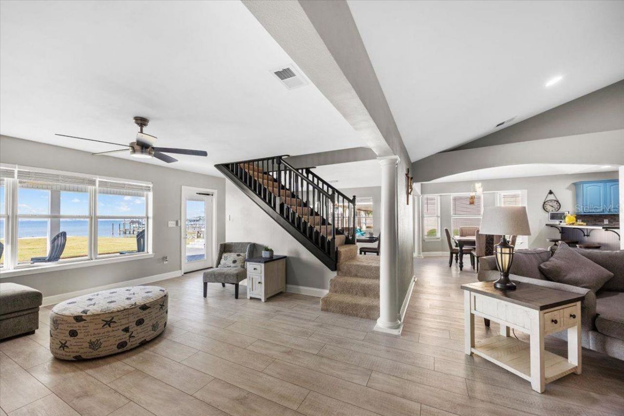 156 Shoreline Drive, Mary Esther, FL 32569 Photo