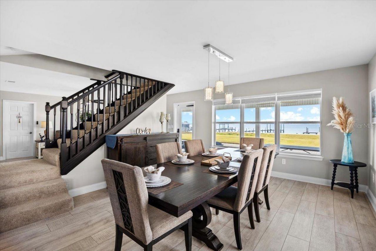 156 Shoreline Drive, Mary Esther, FL 32569 Photo