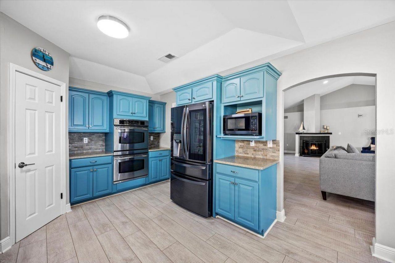 156 Shoreline Drive, Mary Esther, FL 32569 Photo