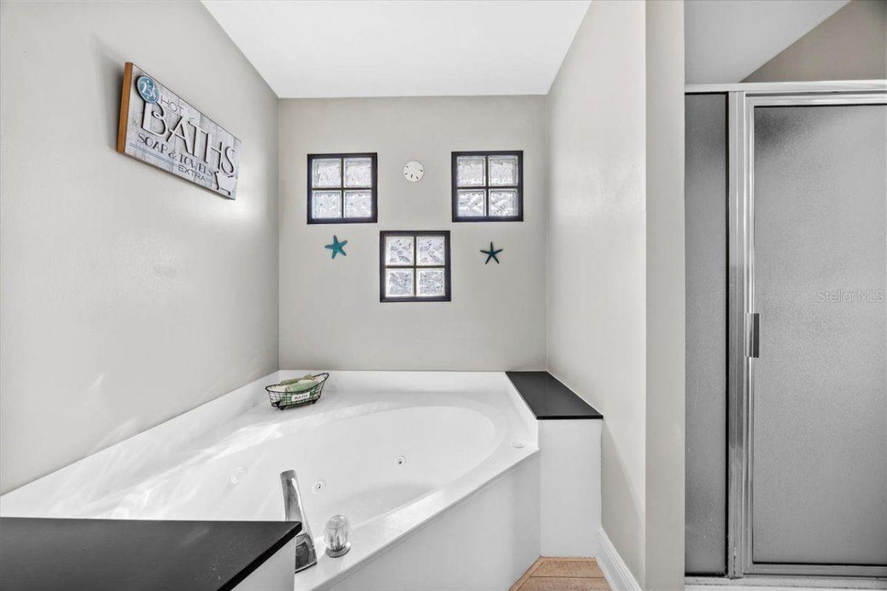 156 Shoreline Drive, Mary Esther, FL 32569 Photo