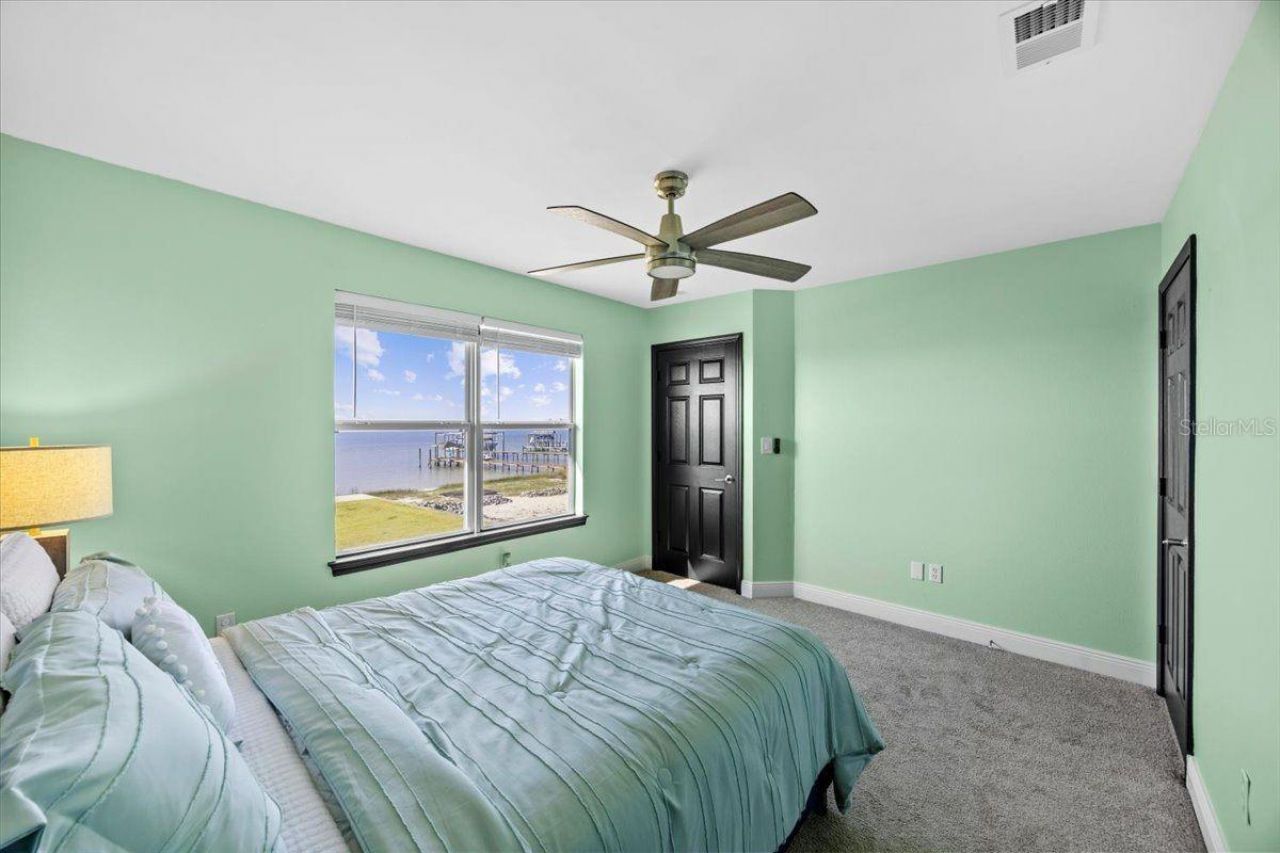 156 Shoreline Drive, Mary Esther, FL 32569 Photo