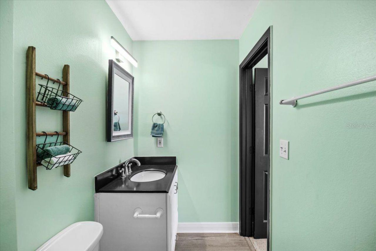 156 Shoreline Drive, Mary Esther, FL 32569 Photo