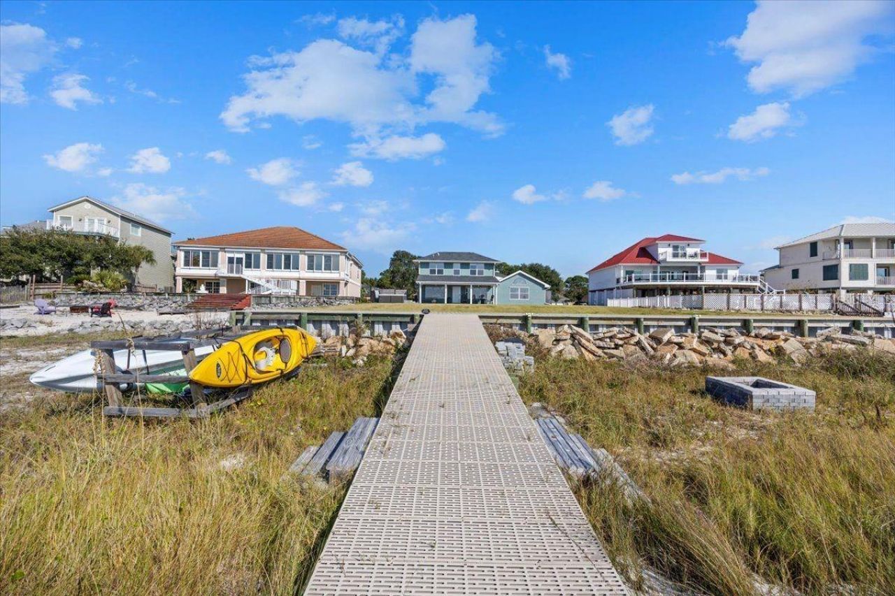 156 Shoreline Drive, Mary Esther, FL 32569 Photo