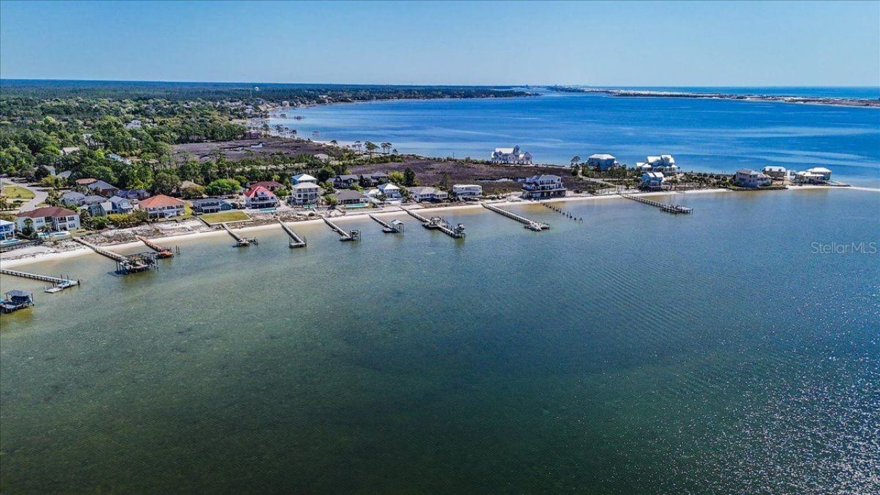 156 Shoreline Drive, Mary Esther, FL 32569 Photo