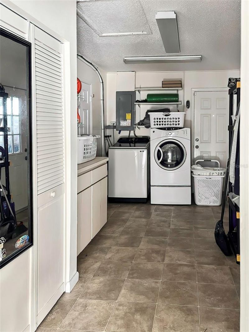 6670 S Merleing Loop, Floral City, FL 34436 Photo