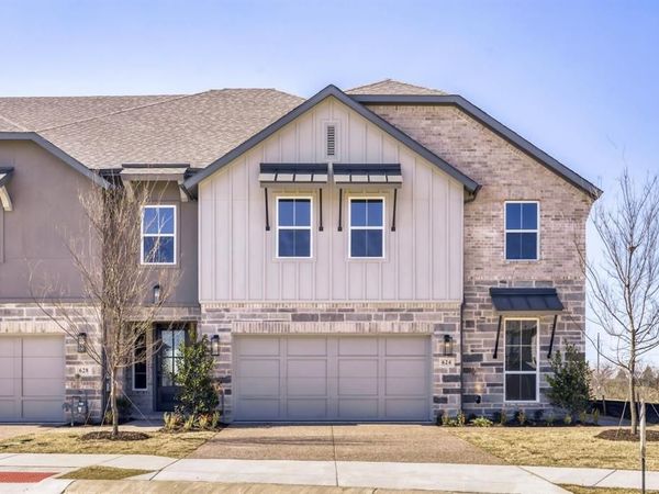 624 Damsel June Street, Lewisville, TX 75056