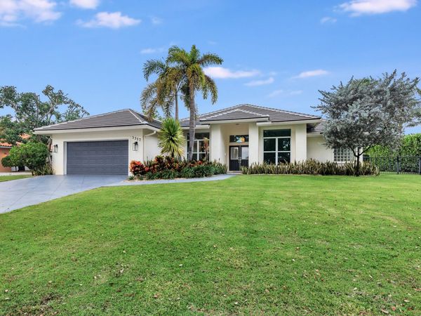3317 Embassy Drive, West Palm Beach, FL 33401