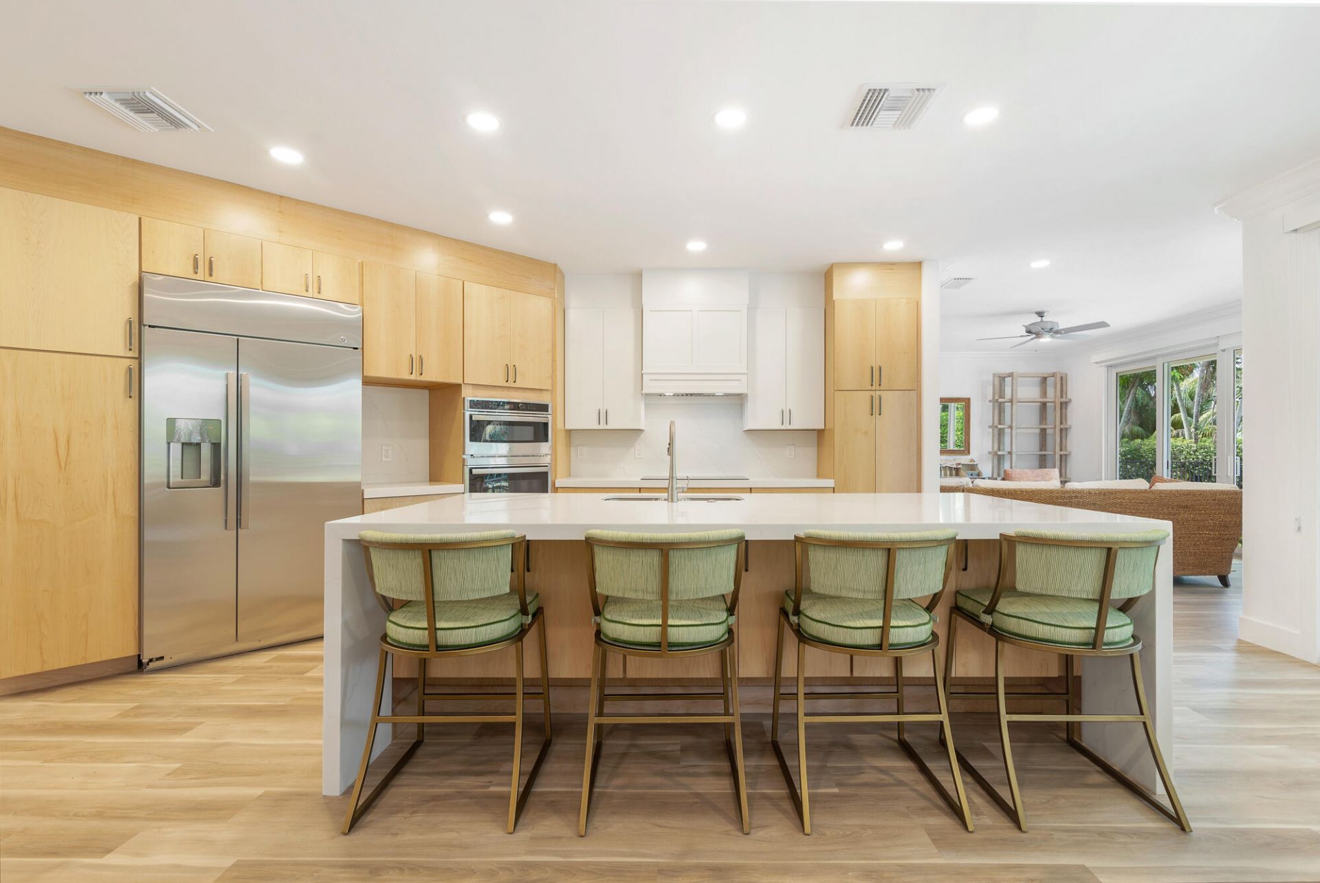 3317 Embassy Drive, West Palm Beach, FL 33401 Photo