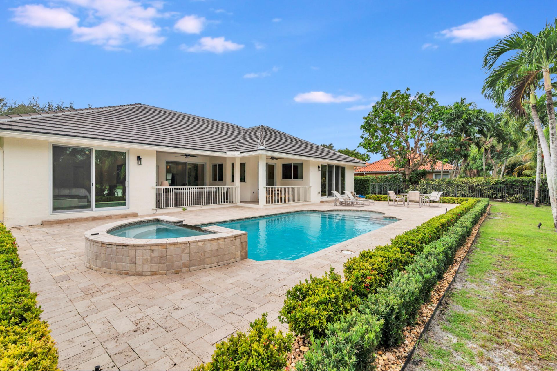 3317 Embassy Drive, West Palm Beach, FL 33401 Photo