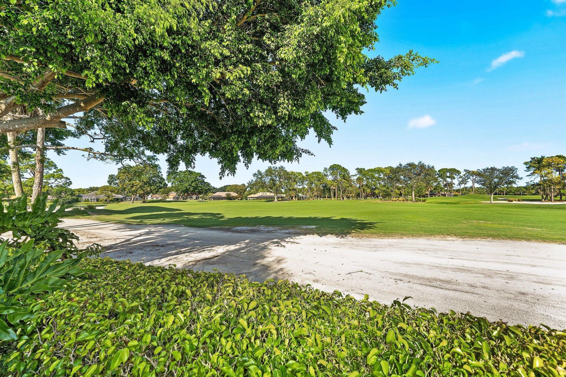 12 Marlwood Lane, Palm Beach Gardens, FL 33418 Photo