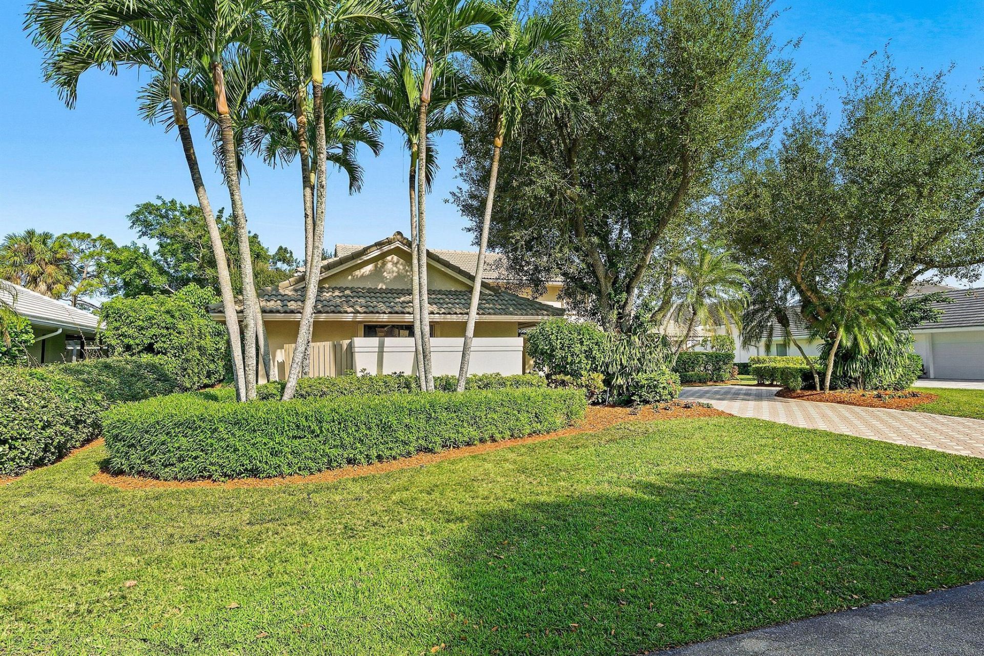 12 Marlwood Lane, Palm Beach Gardens, FL 33418 Photo