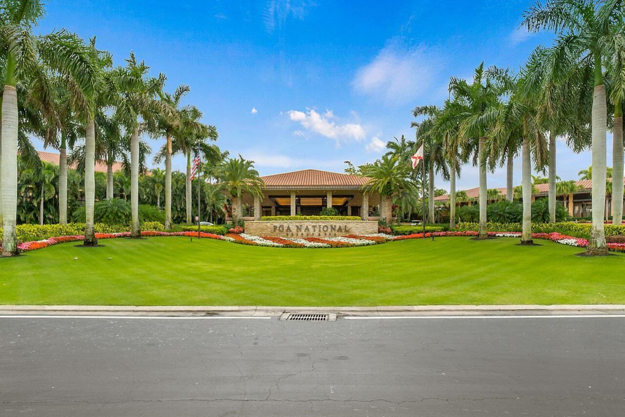 12 Marlwood Lane, Palm Beach Gardens, FL 33418 Photo