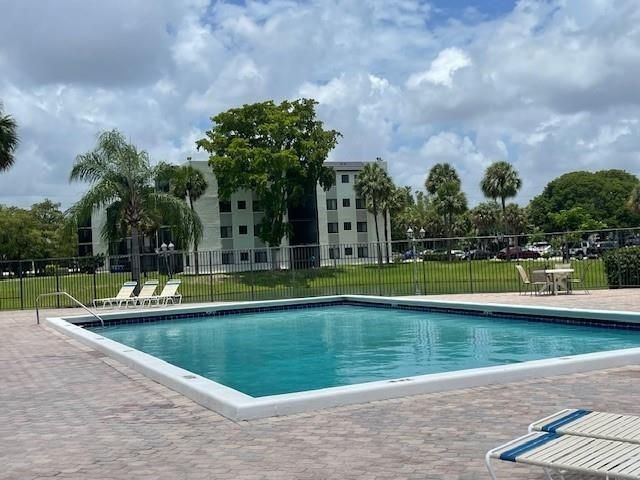 3720 N Pine Island Road, Unit 335, Sunrise, FL 33351 Photo