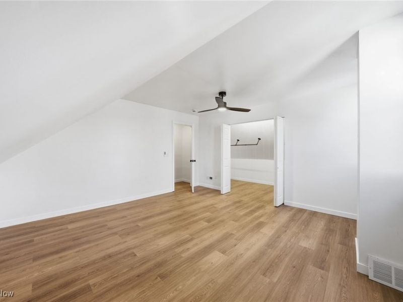 2276 W 41st Street, Cleveland, OH 44113 Photo 26