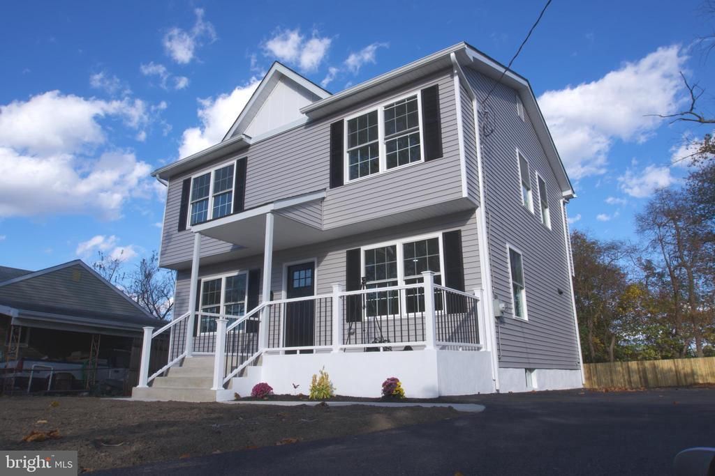 255 Elizabeth Avenue, Paulsboro, NJ 08066 Main Photo