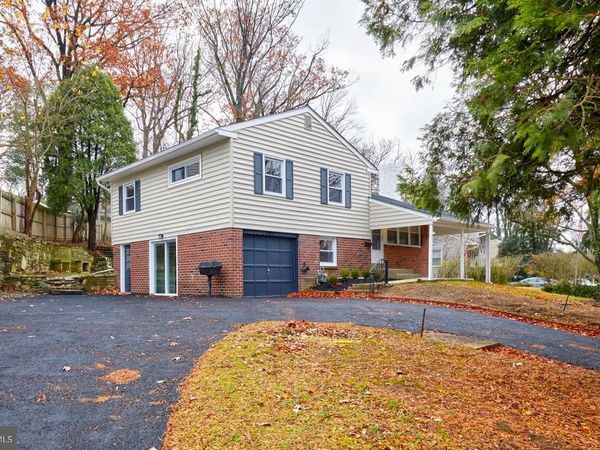 42 RUSSELL ROAD, WILLOW GROVE, PA 19090